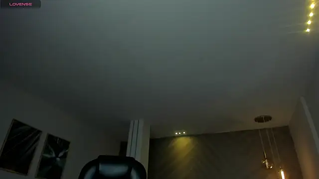 MartinnaBonnet online show from November 18, 2025, 10:07 am