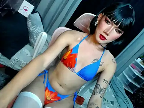Snapshot of blowzy_sexy chatting on July 7, 2026, 1:25 pm blowzy sexy online show from July 7, 2026, 1:25 pm