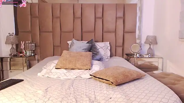 Amber Parker online show from February 25, 2026, 3:12 pm