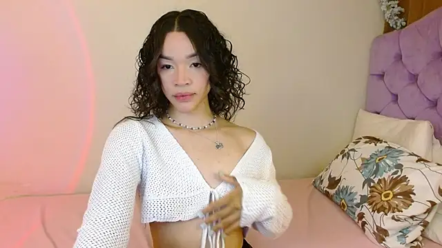 kiarablue online show from October 11, 2025, 1:50 am