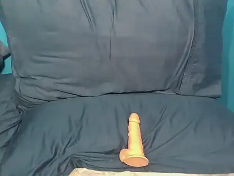 Snapshot of prettyyoung_mom23 chatting on March 28, 2026, 6:14 am prettyyoung mom23 online show from March 28, 2026, 6:14 am