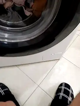 alex899927 online show from April 23, 2026, 3:24 pm