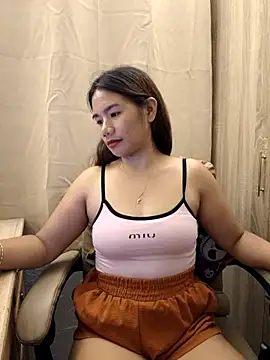 Kissy07 online show from February 28, 2025, 7:26 am