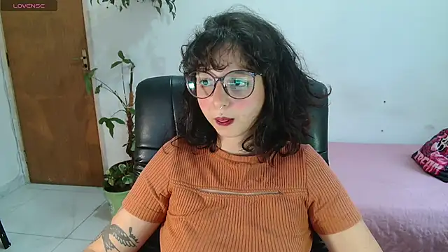 myamillor online show from October 30, 2025, 8:06 pm