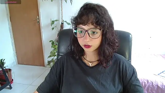 myamillor online show from November 20, 2025, 2:40 pm