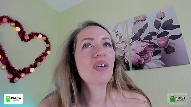 Queenymel online show from March 2, 2025, 9:41 pm