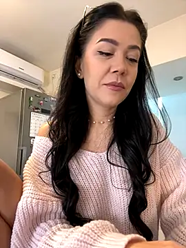 denise k online show from October 5, 2025, 11:45 am