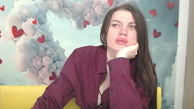 Snapshot of MilaLoona chatting on February 14, 2025, 10:17 am MilaLoona online show from February 14, 2025, 10:17 am