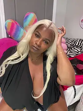 BigFineSelena online show from September 20, 2025, 12:43 pm