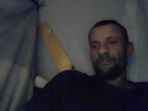 Snapshot of goodick4u28 chatting on December 17, 2025, 12:26 am goodick4u28 online show from December 17, 2025, 12:26 am