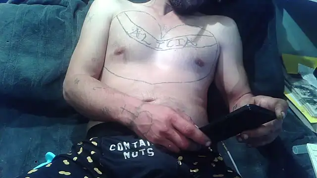 Snapshot of goodick4u28 chatting on February 18, 2026, 5:31 pm goodick4u28 online show from February 18, 2026, 5:31 pm