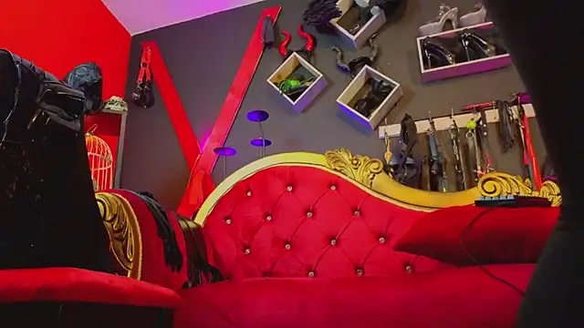 PerlaDivaio online show from October 3, 2025, 2:29 pm