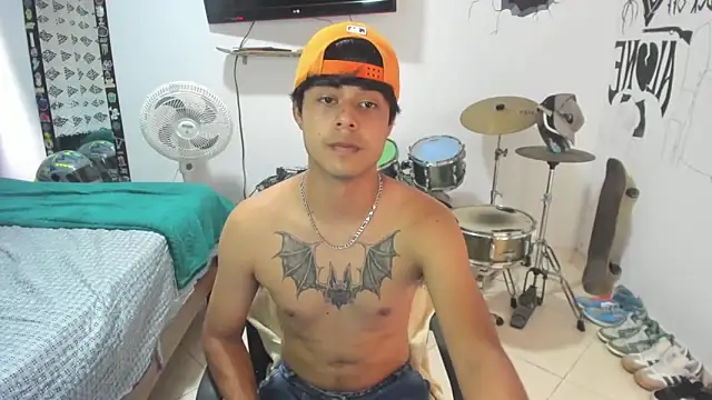 Zack falcon online show from February 21, 2025, 7:32 pm