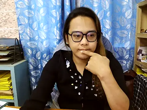 Snapshot of Your_PrettyGirlxxx chatting on June 26, 2026, 12:49 am Your PrettyGirlxxx online show from June 26, 2026, 12:49 am
