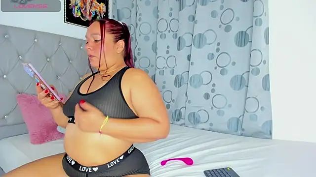 Snapshot of AmandaNordby_ chatting on November 8, 2025, 8:51 am AmandaNordby online show from November 8, 2025, 8:51 am