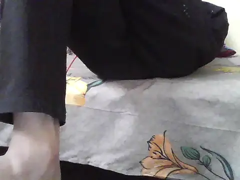 Snapshot of Desi_Rider_Aadi chatting on November 6, 2025, 12:42 pm Desi Rider Aadi online show from November 6, 2025, 12:42 pm