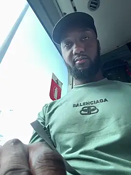 Snapshot of blackdrey18 chatting on February 14, 2026, 2:50 pm blackdrey18 online show from February 14, 2026, 2:50 pm