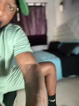 Snapshot of blackdrey18 chatting on March 2, 2026, 2:57 pm blackdrey18 online show from March 2, 2026, 2:57 pm