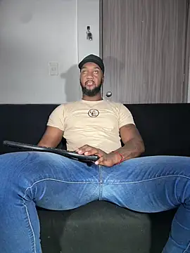 Snapshot of blackdrey18 chatting on February 4, 2026, 3:18 pm blackdrey18 online show from February 4, 2026, 3:18 pm