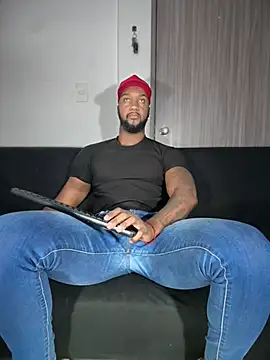 Snapshot of blackdrey18 chatting on February 2, 2026, 2:05 pm blackdrey18 online show from February 2, 2026, 2:05 pm