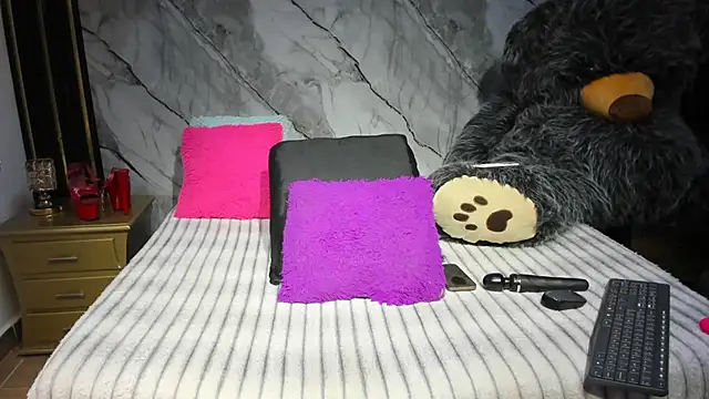 Niyirey1 online show from December 2, 2025, 12:29 pm