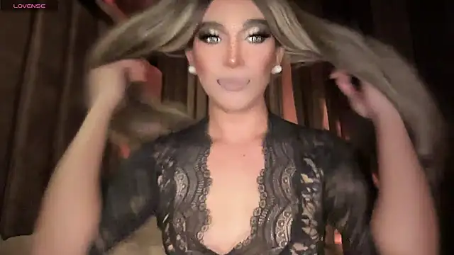 Lo la 69 online show from October 6, 2025, 5:52 am