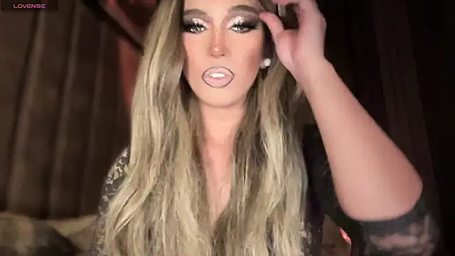 Lo la 69 online show from October 5, 2025, 6:04 am