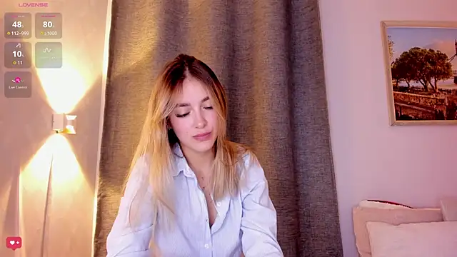 Assh lee  online show from October 21, 2025, 1:21 pm