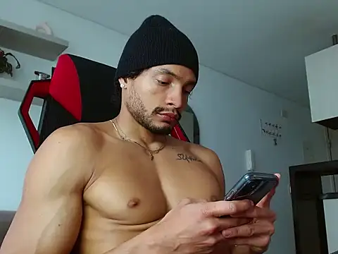 Robyn Miller online show from October 18, 2025, 9:50 pm