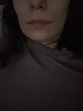 Anna Lewis online show from April 27, 2026, 4:38 pm