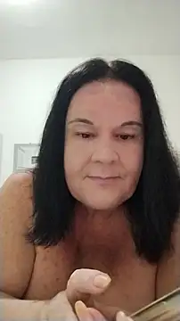 Snapshot of Yaya_Mineira chatting on July 20, 2026, 10:45 pm Yaya Mineira online show from July 20, 2026, 10:45 pm