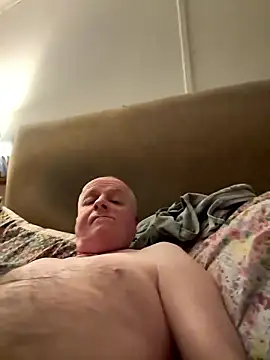 Snapshot of locallad88 chatting on January 7, 2026, 4:45 pm locallad88 online show from January 7, 2026, 4:45 pm