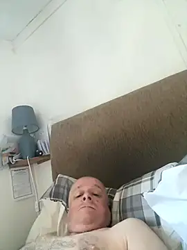 Snapshot of locallad88 chatting on September 21, 2025, 7:35 am locallad88 online show from September 21, 2025, 7:35 am