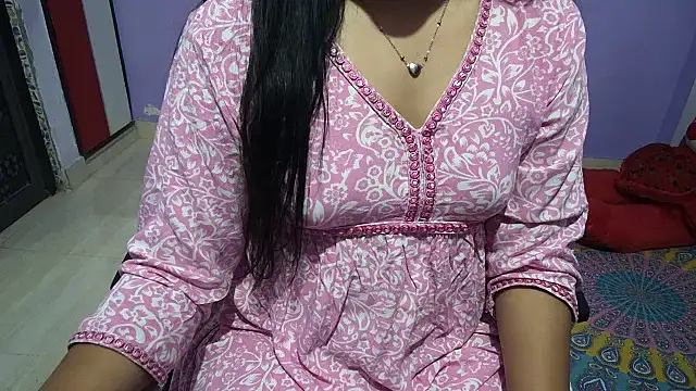 BabyNaina online show from November 4, 2025, 6:11 pm