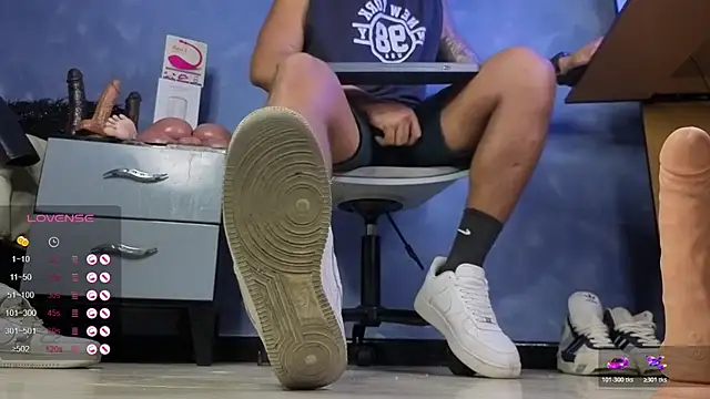 TomLover 12 online show from February 28, 2026, 12:54 am