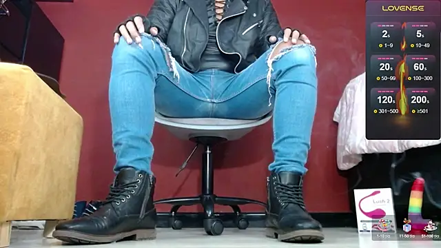 TomLover 12 online show from February 11, 2025, 12:04 pm