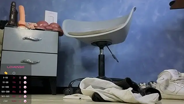 TomLover 12 online show from February 1, 2026, 10:30 pm