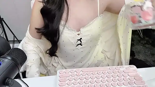 Mya Lee online show from January 24, 2025, 10:19 pm