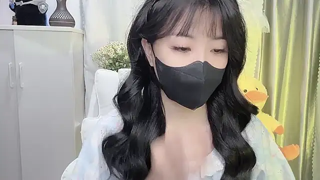 Mya Lee online show from February 11, 2025, 4:13 pm