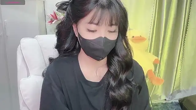 Mya Lee online show from February 16, 2025, 4:53 pm