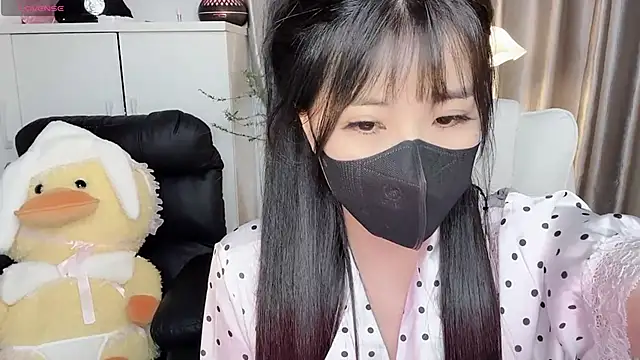 Mya Lee online show from January 18, 2025, 2:23 pm