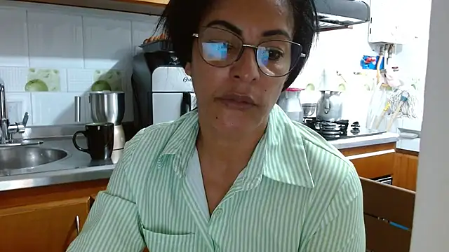 kateleyagrey online show from March 10, 2025, 12:17 pm