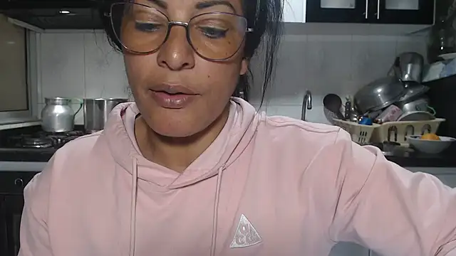 kateleyagrey online show from January 7, 2026, 7:41 pm