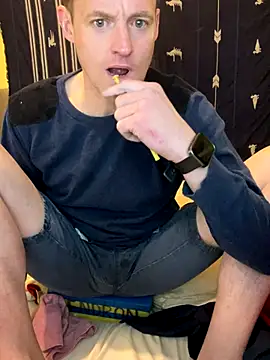 londonfuckwhore1 online show from November 30, 2025, 10:32 pm