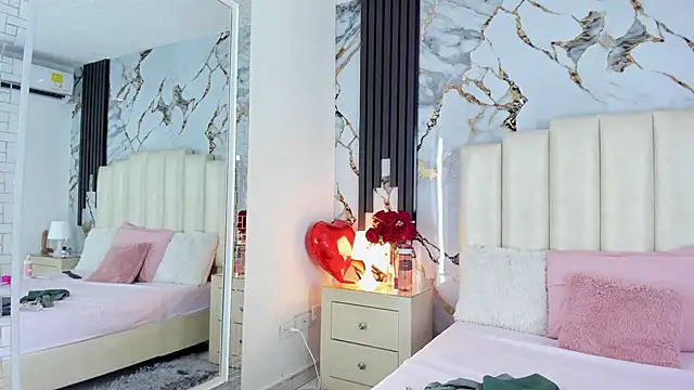 lulumars online show from February 26, 2025, 7:12 am