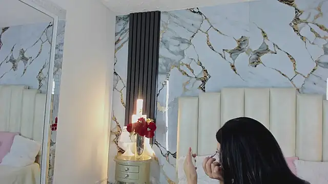 lulumars online show from March 11, 2026, 4:50 am