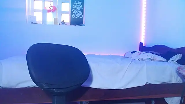 Tatted21xxx online show from September 25, 2025, 1:39 pm