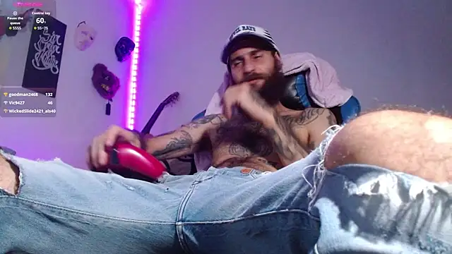 Snapshot of Tatted21xxx chatting on May 7, 2026, 8:01 pm Tatted21xxx online show from May 7, 2026, 8:01 pm