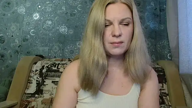 BlondeFox online show from November 3, 2025, 2:50 am