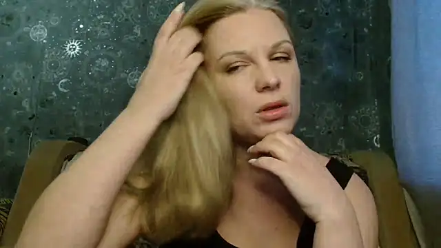 BlondeFox online show from November 27, 2025, 3:07 am